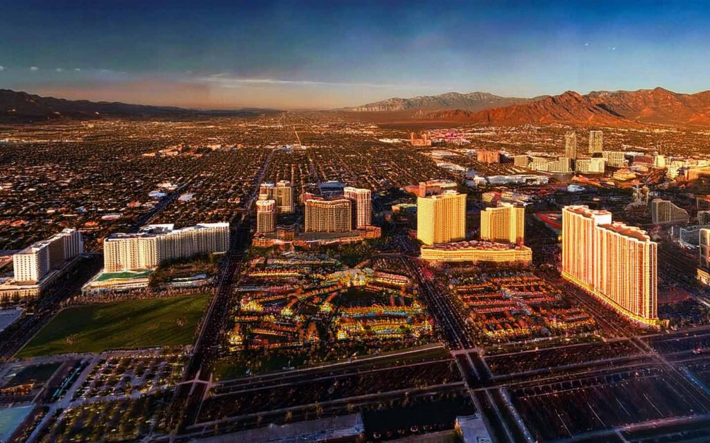 Navigating the Las Vegas Housing Market: Tips for Buyers and Sellers in 2025
